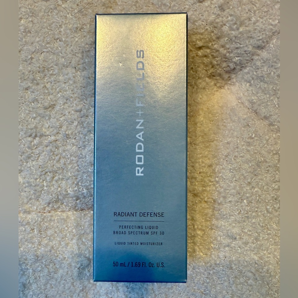 Rodan + Fields Radiant Defense - Almond